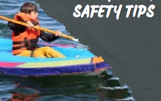 Beginner kayaking safety tips with essential gear for a safe trip.