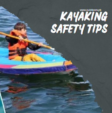 Beginner kayaking safety tips with essential gear for a safe trip.